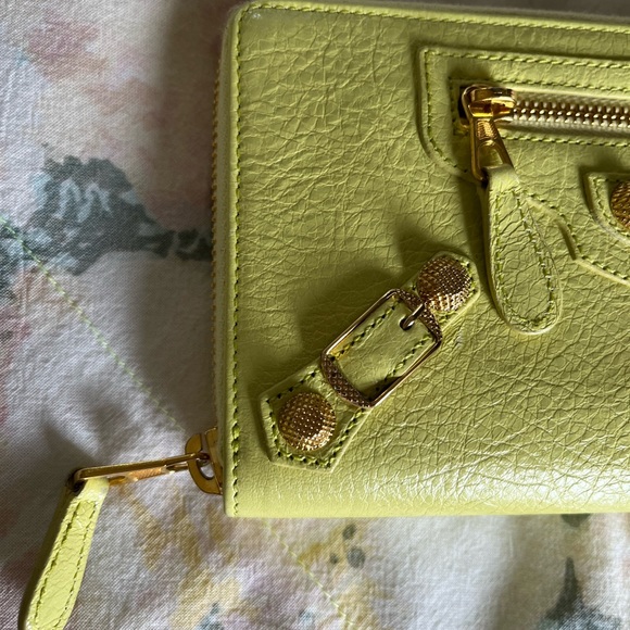 Green chartreuse wallet - Picture 4 of 9